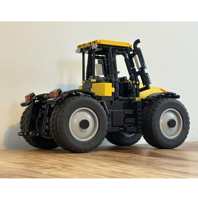 MOC-254775 Модель трактора для – обзор и цена Urban Farming Building