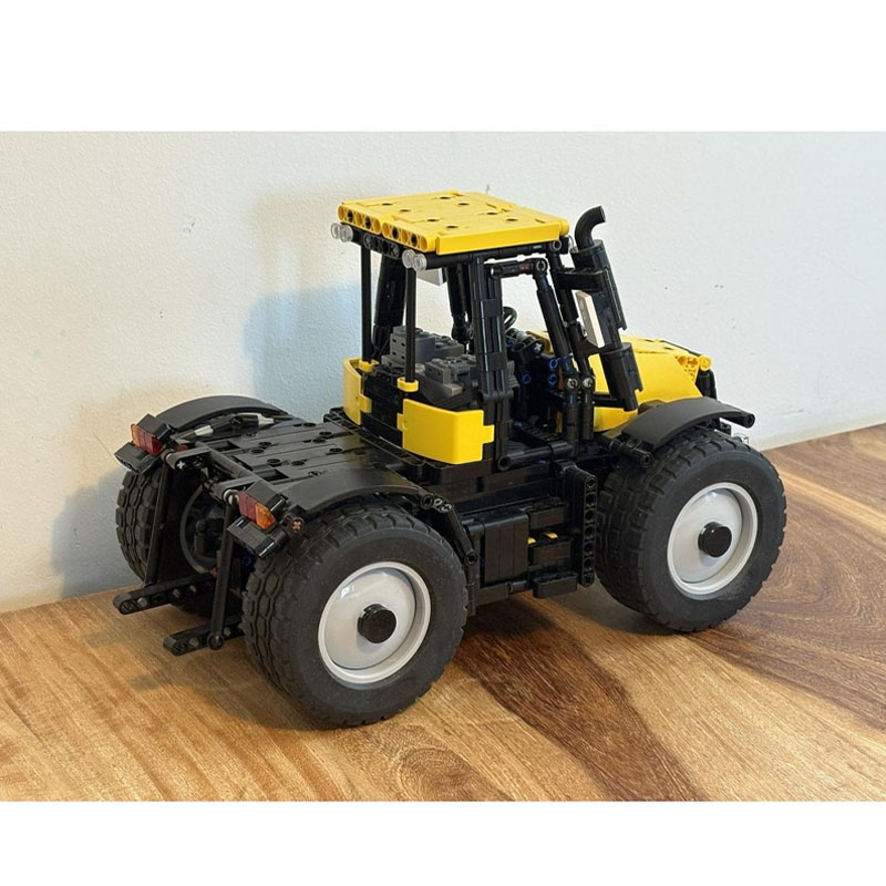 MOC-254775 Модель трактора для – обзор и цена Urban Farming Building